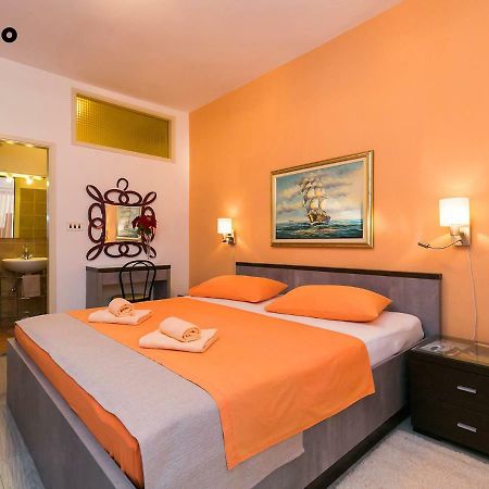 Apartments Nives Porec Luaran gambar