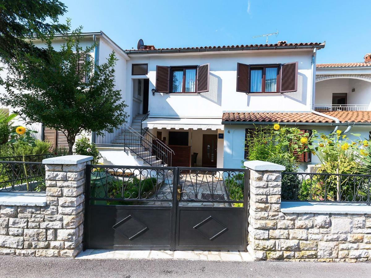 Apartments Nives Porec Luaran gambar